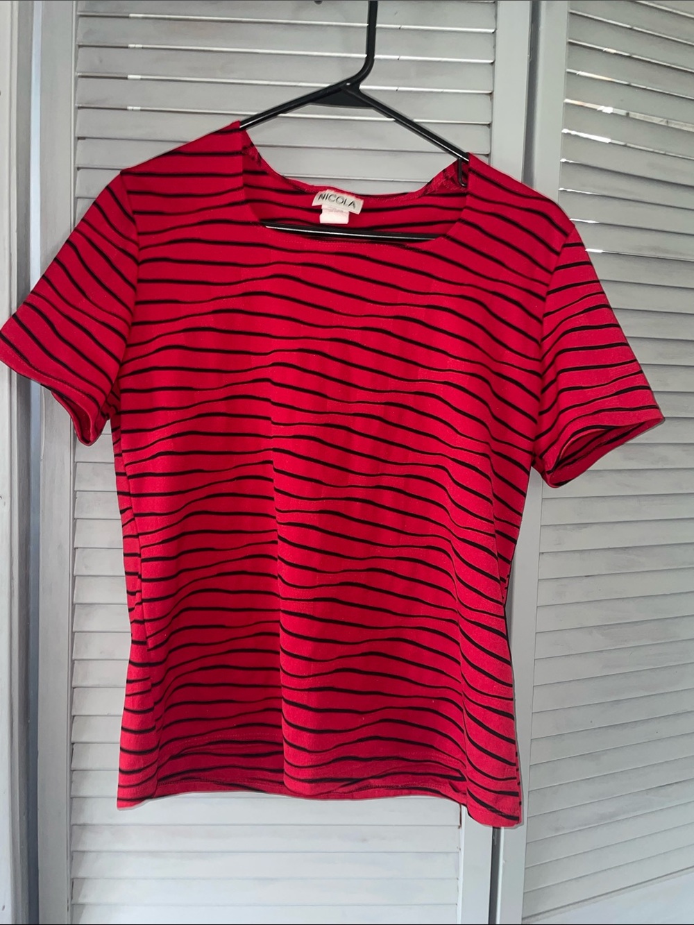 NICOLA Red Short Sleeve Tee with Black Wavy Stripes